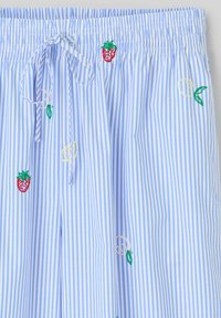 BZB RAYÉ BRODÉ - Pantalon classique - bleu moyen