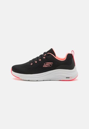 Skechers Sport VAPOR FOAM - Zapatillas - black/pink