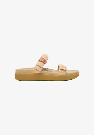 Sandalia beige con puntera abierta, dos tiras de tela texturizada ajustables y una suela gruesa acolchada color cuero claro.