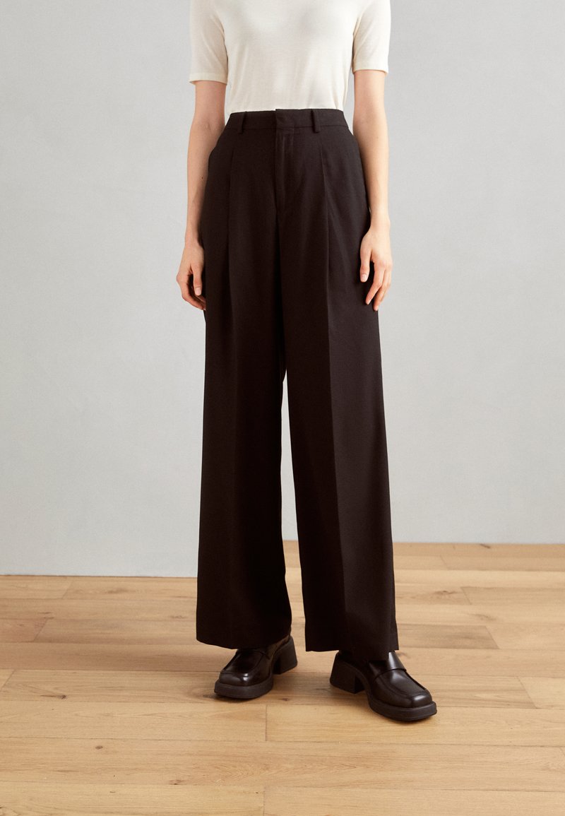 Scotch & Soda ROSE PLEATED HIGH RISE WIDE LEG PANT Broek evening