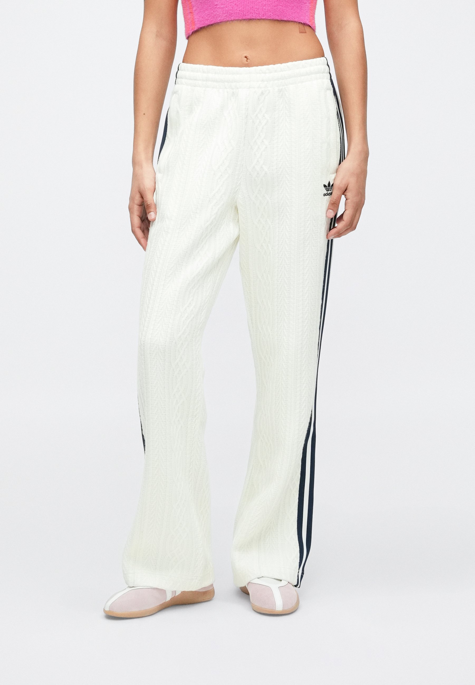 adidas Originals CLASSIC - Pantaloni de trening - off-white/alb