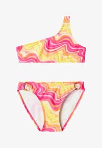 Izbrano, carmine rose