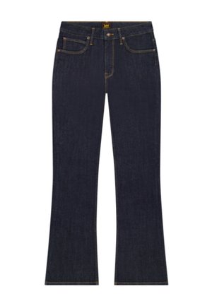 Jean en denim bleu foncé avec jambes légèrement évasées, bouton et fermeture éclair à l'avant, deux poches avant, et surpiqûres contrastantes.