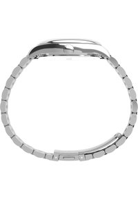 Reloj de metal plateado con una caja redondeada, superficie lisa y pulsera de eslabones. Los detalles notables incluyen una corona y un acabado brillante.