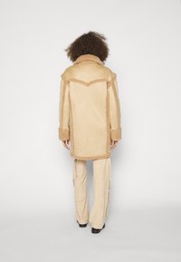 MOSCHINO JEANS Vinterkappa /-rock - beige