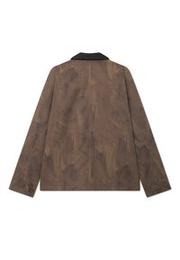 Braune strukturierte Jacke mit einem kontrastierenden schwarzen Kragen, langen Ärmeln und sichtbaren Nähten entlang der Nähte. Rückansicht.
