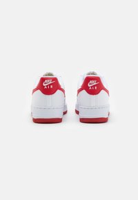 Nike Sportswear AIR FORCE 1 - Joggesko - white/gym red/white/volt/black
