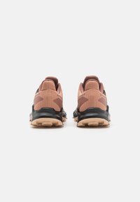 Salomon ALPHACROSS 5 GTX - Chaussures de running - cork/black/hazelnut
