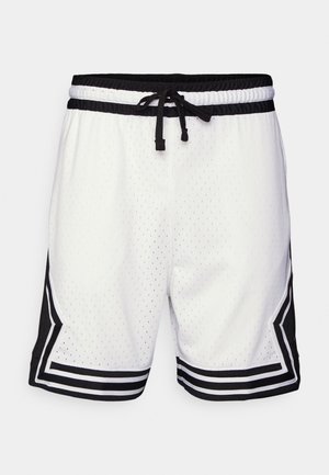 Shorts de basketball en maillage blanc avec des accents noirs, taille élastique et cordon de serrage. Présente des panneaux latéraux noirs avec des rayures blanches.