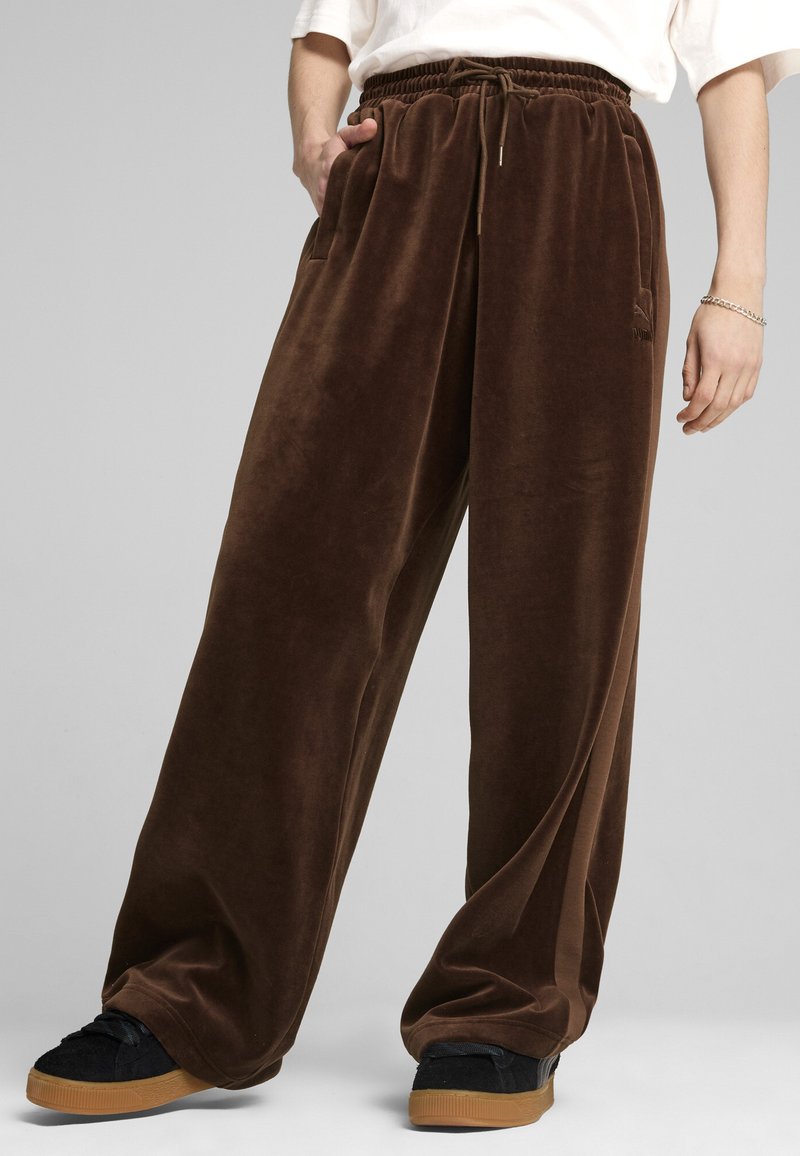 Puma OVERSIZED TRACK  - Træningsbukser - espresso brown
