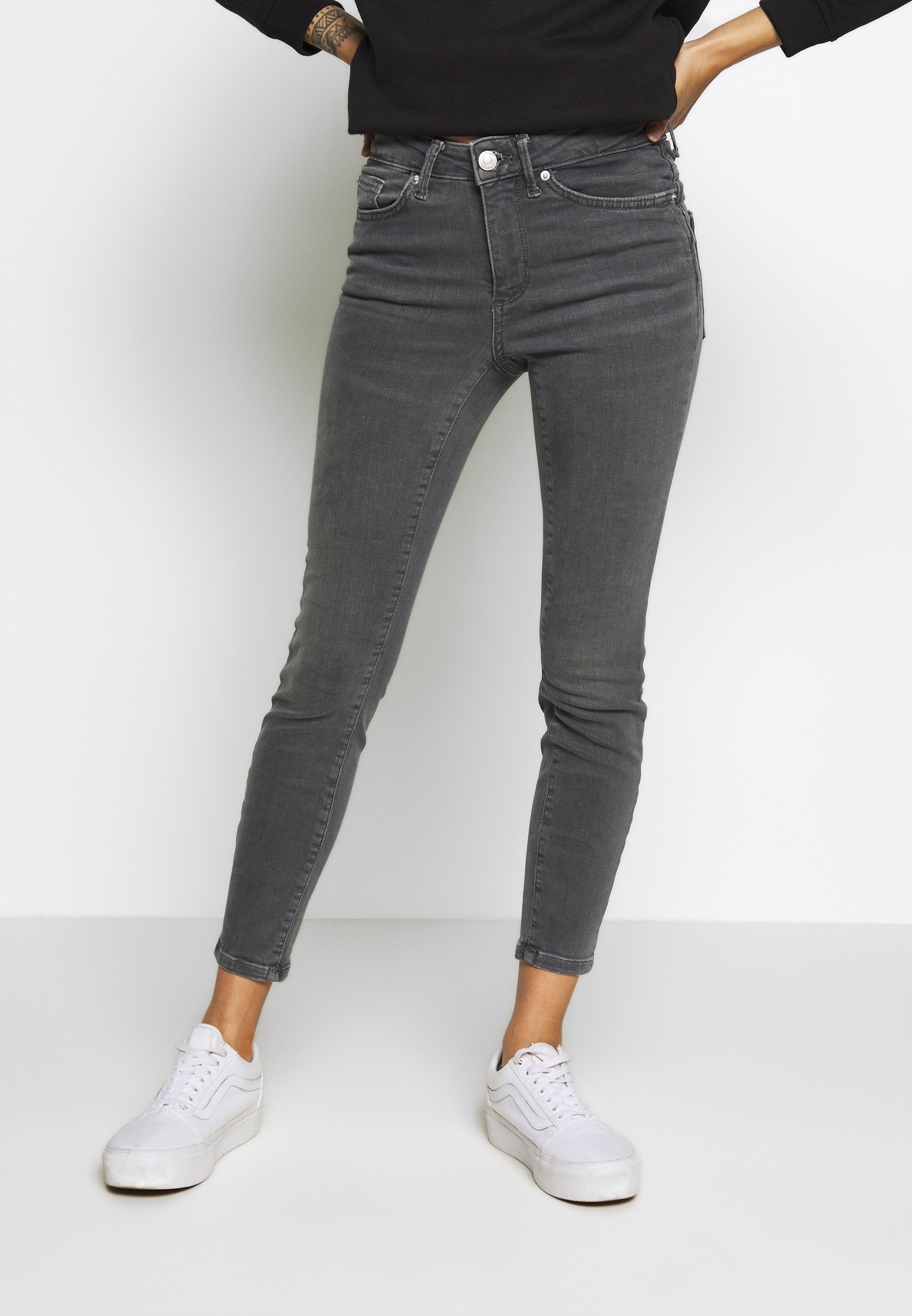 petite jeans