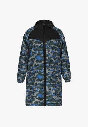 Kamuflagejakke i nuancer af grøn, blå og grå. Har en sort yoke, lynlås lukning og elastiske manchetter. Fremstillet af vandafvisende materiale.