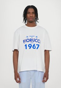 Fiorucci DREAMING PRINT BOXY UNISEX - Marškinėliai su spaudiniu - white