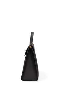 Borsa in pelle nera con forma triangolare strutturata, dotata di un manico superiore singolo e sottili dettagli hardware dorati.