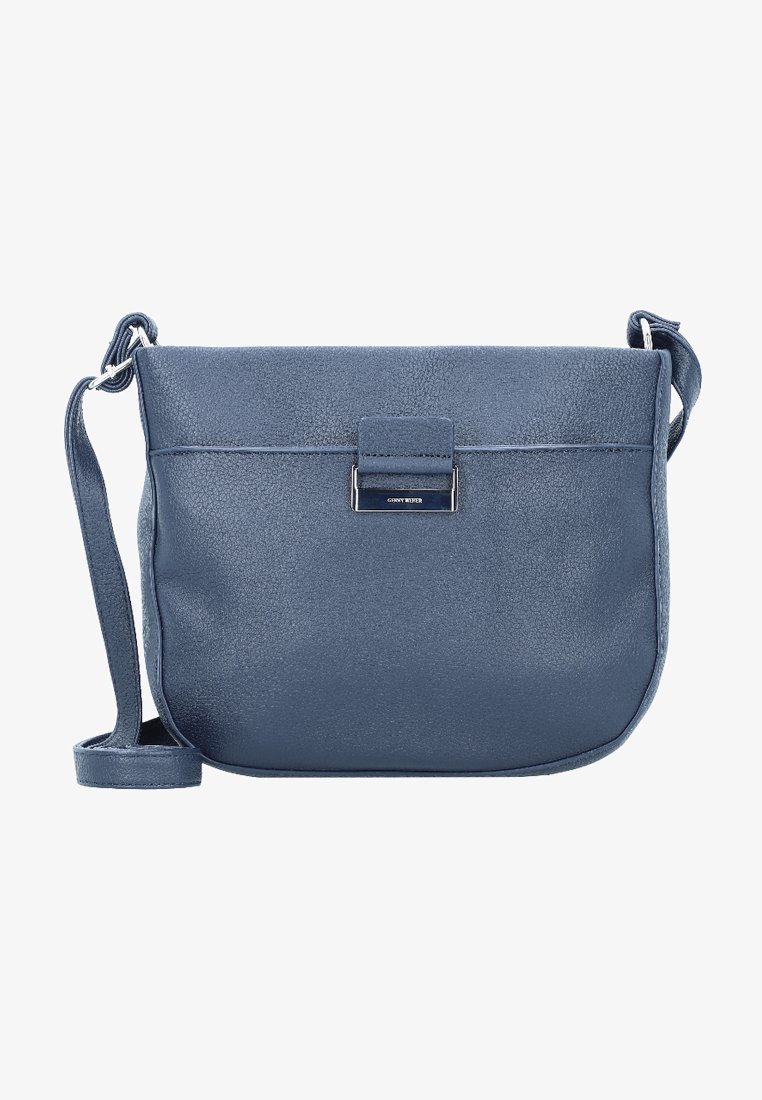 Bolso cruzado de cuero azul con un acabado texturizado, que cuenta con un cierre de solapa en la parte frontal y un acento de hardware metálico. Incluye una correa ajustable.
