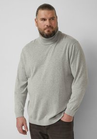 Jasnoszary golf wykonany z miękkiego materiału, z długimi rękawami i ściągaczami, o luźnym kroju i minimalistycznym designie.