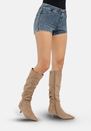Stivali alti - natur