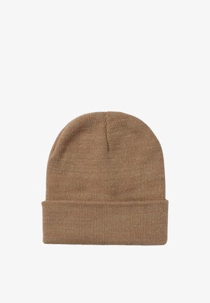 Cappello a berretto lavorato a maglia color marrone chiaro, con risvolto e texture fine. Il materiale sembra morbido con una leggera lucentezza.