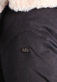 edc by Esprit Płaszcz puchowy