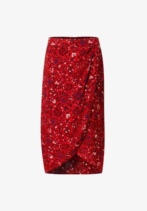 Punane lilleline seelik, millel on mähisdisain ning veidi kogutud külg, valmistatud kergest kangast, millel on sile tekstuur ja mitmevärvilised mustrid.