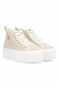 Zapatillas altas beige con un tejido de felpa texturizada, suela de plataforma de goma blanca y detalle de logo redondo en el lateral.