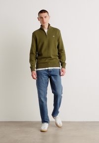 GANT CASUAL HALF  - Strickpullover - juniper green