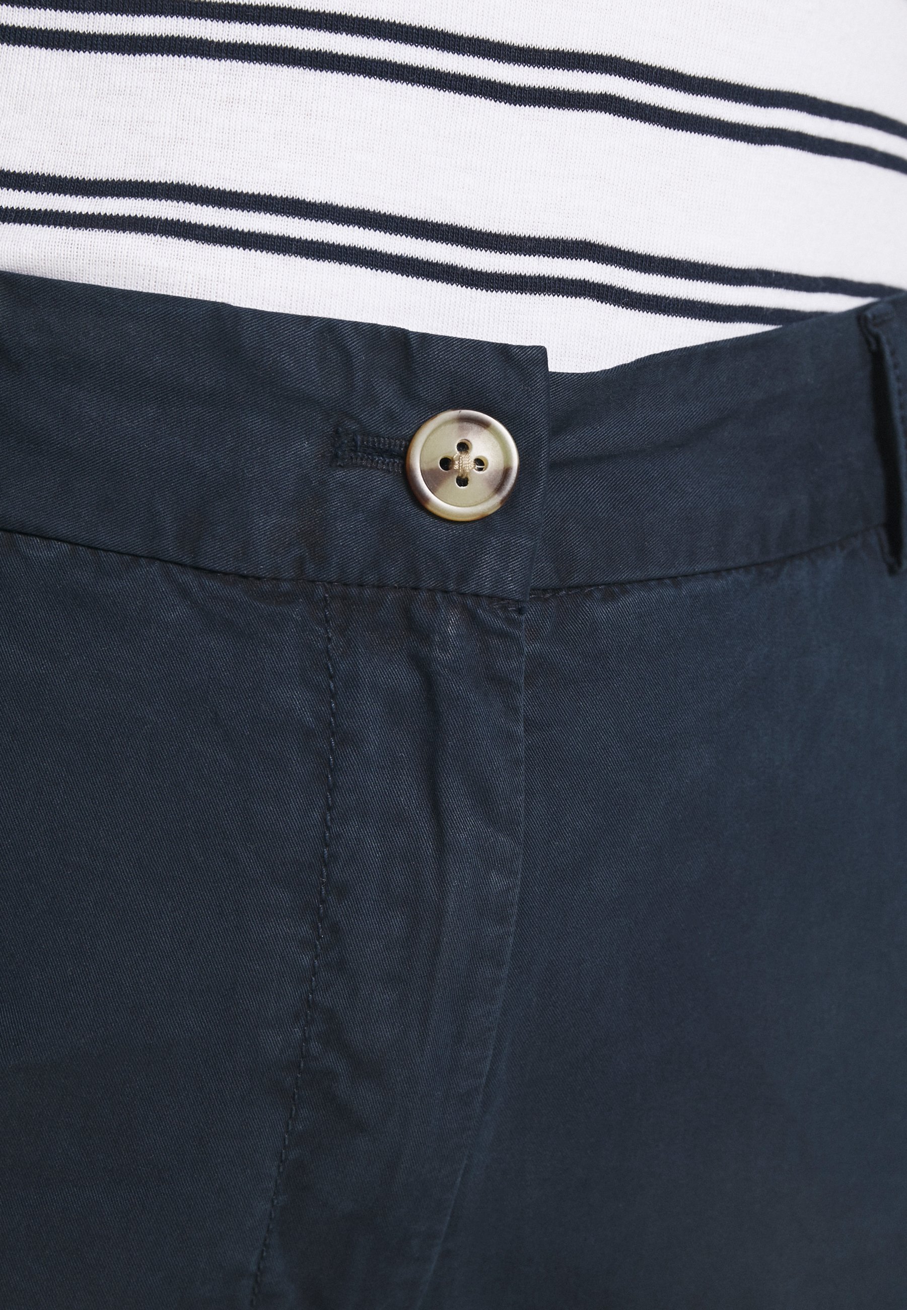 Femme Chino Femme Chino