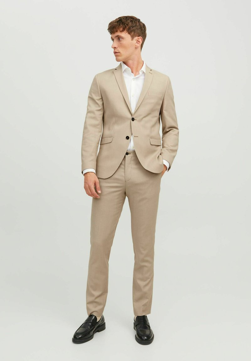 Jack & Jones PREMIUM JPRSOLARIS NOOS SET - Ülikond - pure cashmere