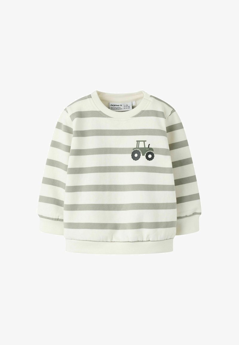 Sweat-shirt bébé avec des rayures horizontales gris et blanc et un petit dessin de tracteur gris foncé sur la poitrine.