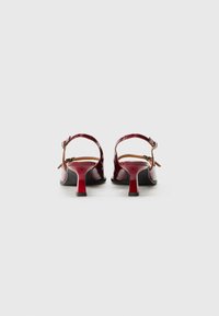 Billi Bi Avokkaat - dark red