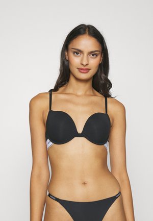 CARRIE - Push-up podprsenka - jet black