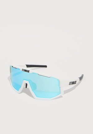 Hvide sportssolbriller med blå spejlede, omsluttende linser og sorte detaljer, mærket med "BLIZ" logo på stangene.