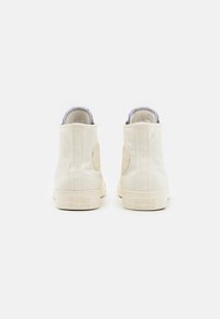 Converse Vysoké tenisky - off-white