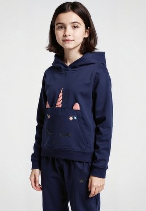 Hoodie marine avec design de licorne, ornée d'une corne rose, d'étoiles et d'une poche kangourou. Associé à un pantalon marine assorti. Tissu doux.