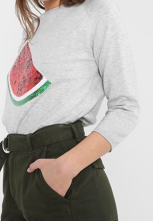 Sweter