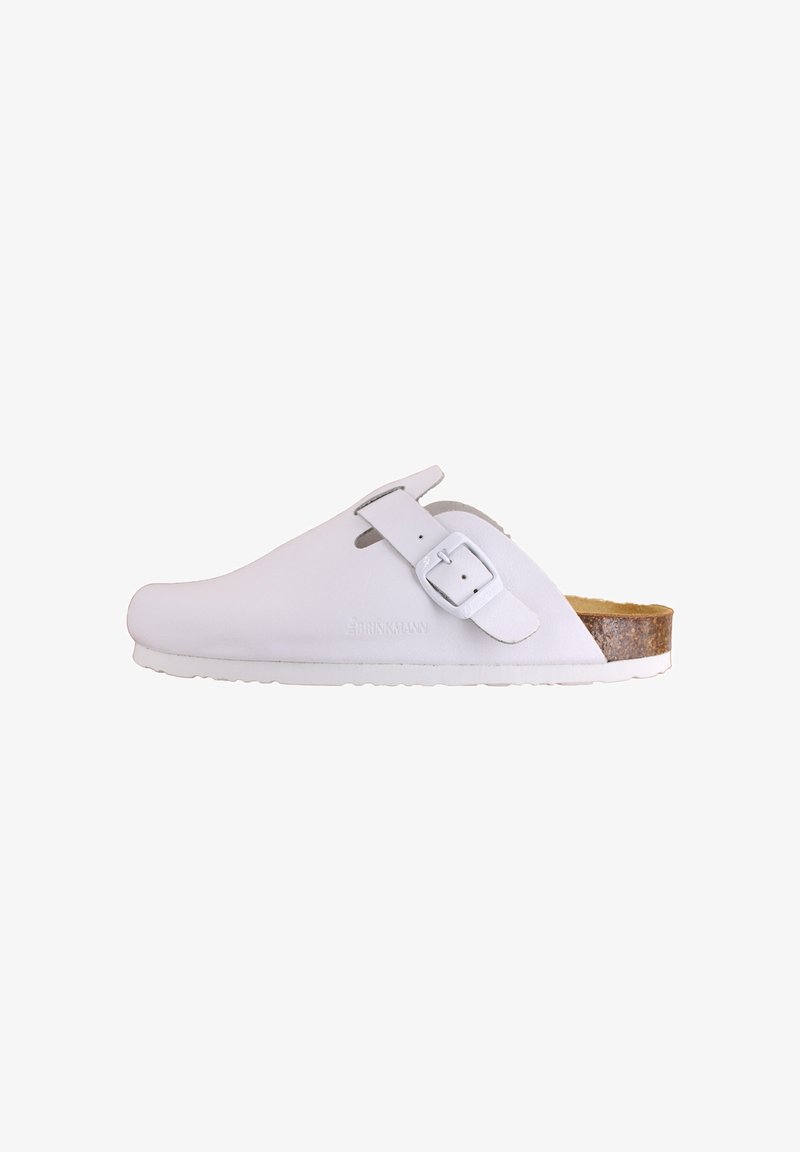 Weiße Clogs mit einem glatten Lederoberteil, verstellbarem Riemen und Korkfußbett. Sie verfügen über eine runde Zehenpartie und eine strukturierte Gummisohle für einen besseren Halt.