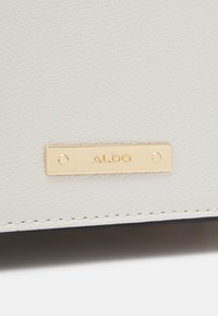 ALDO HENNAH - Håndveske - white/black