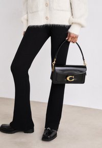 SPAZZOLATO TABBY SHOULDER BAG - Umhängetasche - black