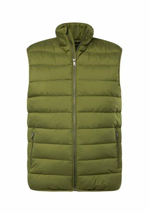 Gilet matelassé vert olive avec un col montant, fermeture éclair à l'avant et deux poches zippées sur les côtés. Comprend des panneaux matelassés pour l'isolation. Texture douce.