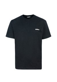 Seleccionado, black