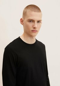 TOM TAILOR DENIM LANGARM - Langærmet T-shirt - black