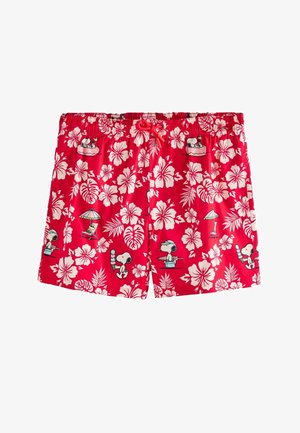 Pantaloni scurți de înot roșii cu flori albe de hibiscus și personaje Snoopy relaxându-se, ținând înghețată și odihnindu-se sub umbrele.