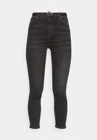 Svarta denim skinny jeans med hög midja, bälteshällor med en rund spänne och framfickor. Slät textur med en lätt elastisk känsla.