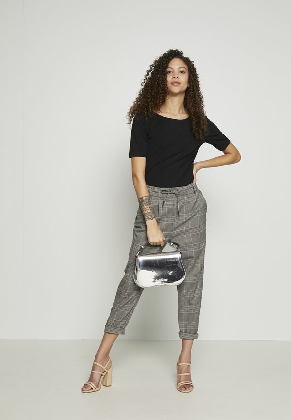 BASIC CREW NECK  - Basic T-shirt2