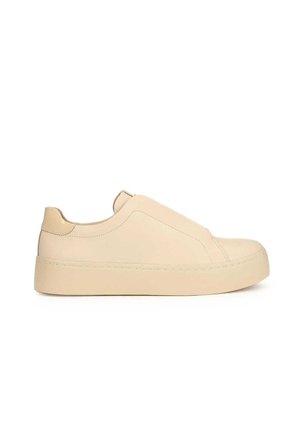 Baskets basses - beige