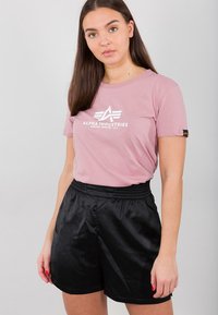 Alpha Industries NEW  - Marškinėliai su spaudiniu - silver pink