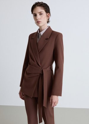 Calliope, GIACCA TINTA UNITA - Short coat - marrone chiaro