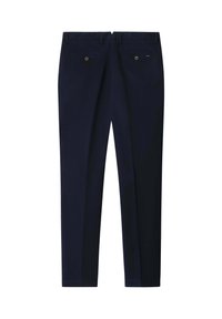 Marineblauwe op maat gemaakte broek met rechte pijpen, broekriemlussen en twee knoopsluitingen op de achterzakken, gezien van achteren.