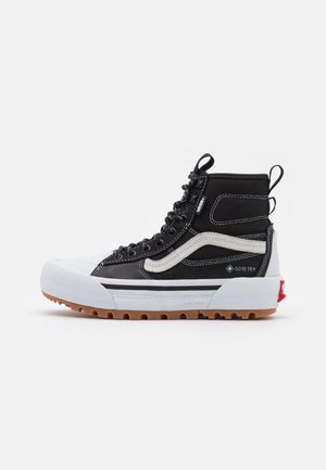Zapatillas altas - black