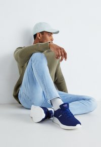 Jack & Jones JFWCROXLEY - Tossud - medieval blue